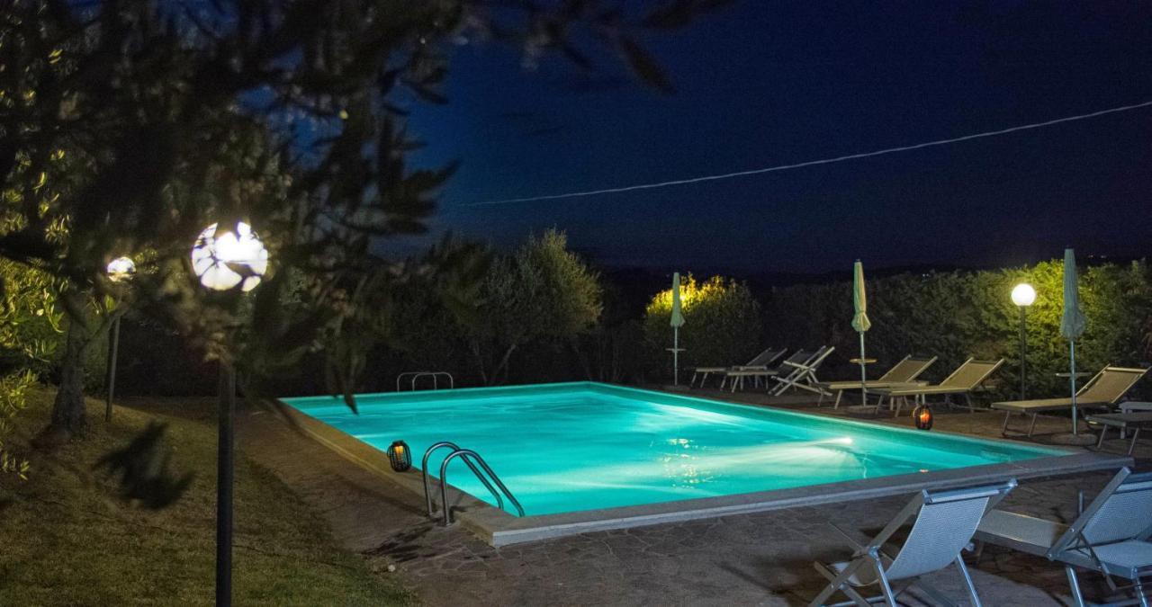 B&B Le Logge Di Sopra Asciano Dış mekan fotoğraf